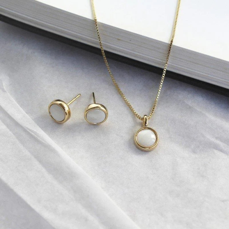 18K gold-plated earrings and necklace set with natural gemstones.