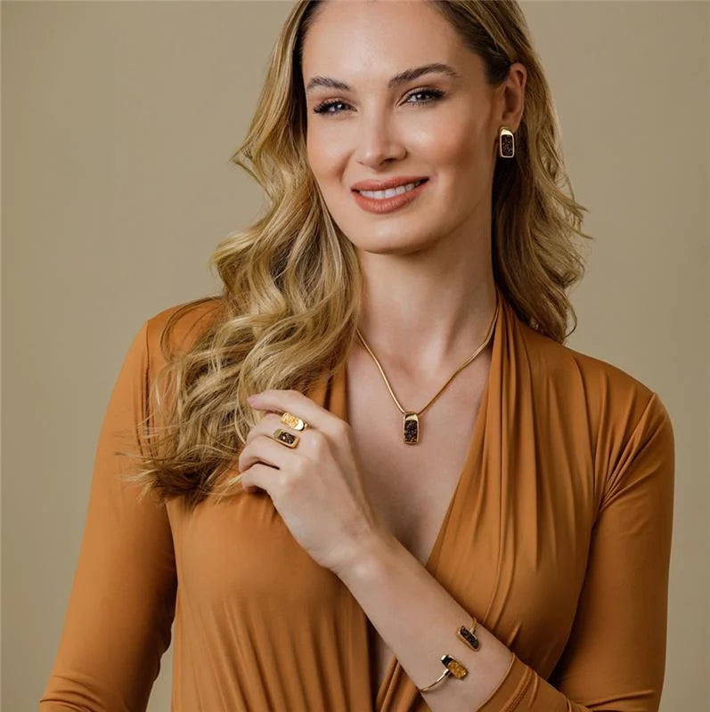 18K gold-plated bracelet with blue kyanite gemstone