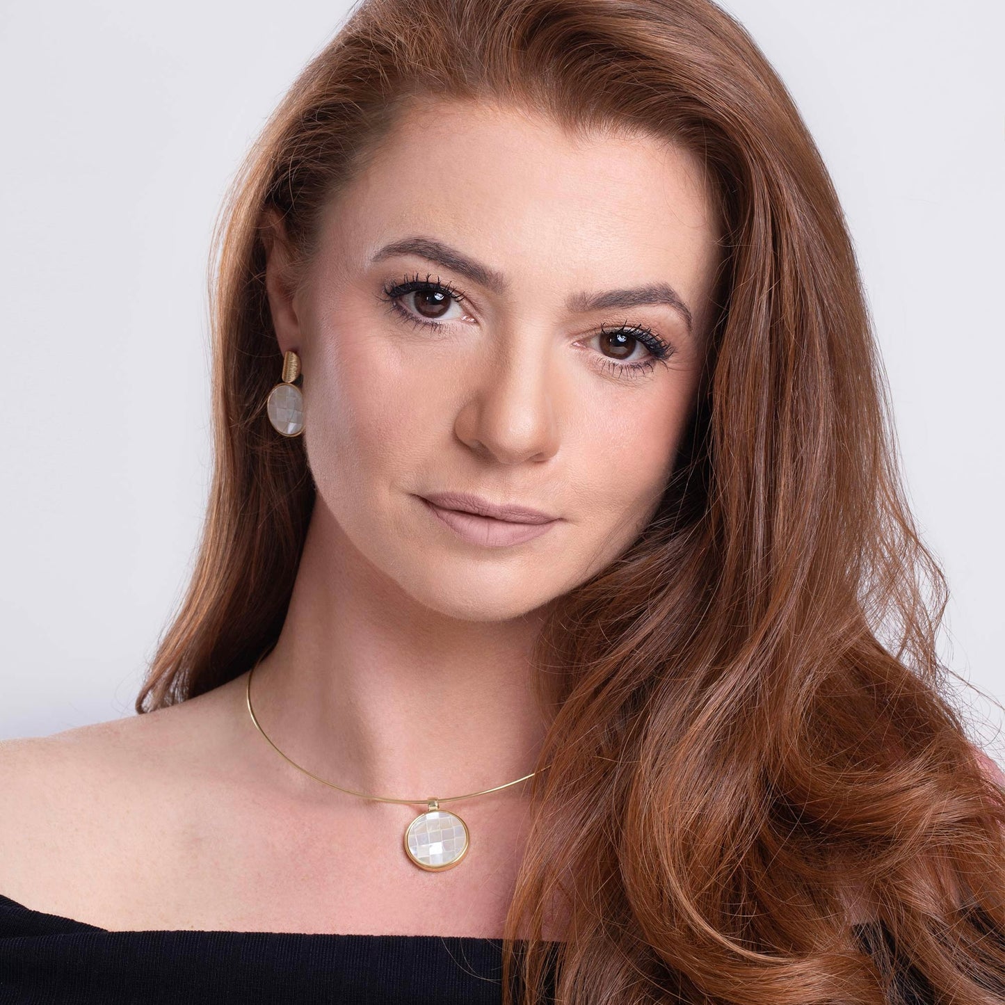 18K gold-plated earring and necklace set with mother-of-pearl mosaic stones