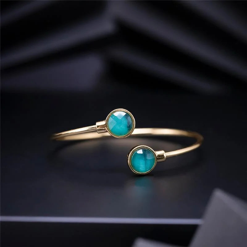 18K gold-plated bracelet with emerald gemstones