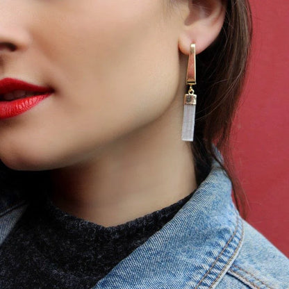 18K gold-plated dangle earring with selenite gemstone