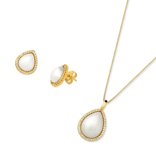 18K gold-plated set of necklace and earrings with natural shell pearls