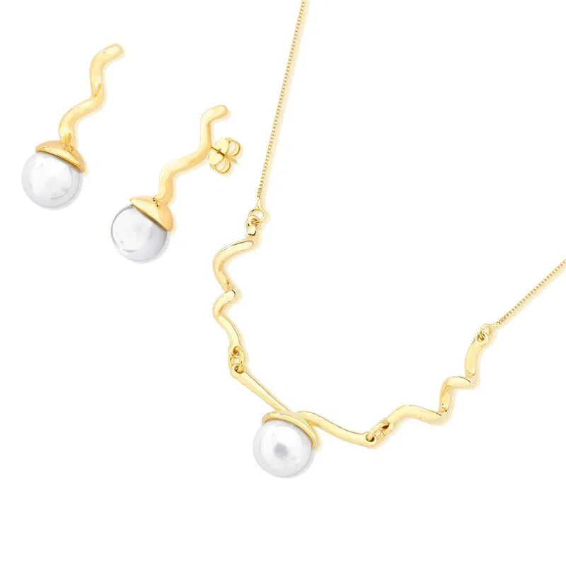 Necklace & Earrings Set with White Pearls — Elegant 18K Gold‑Plated Jewelry Set
