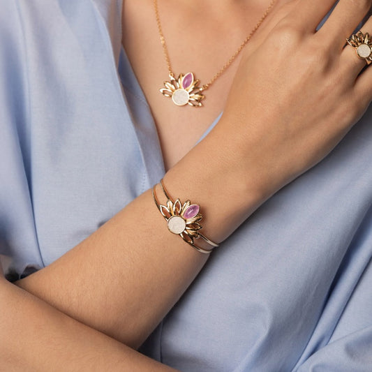 Sunflower Bracelet for Women – 18K Gold-Plated with Selenite & Amethyst