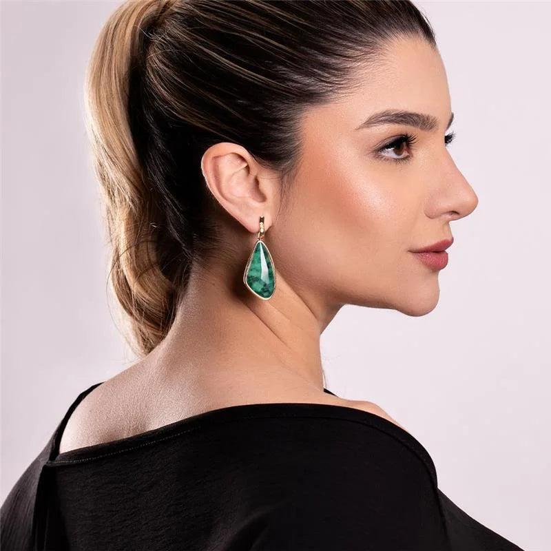 18K gold-plated dangle earrings with emerald gemstone