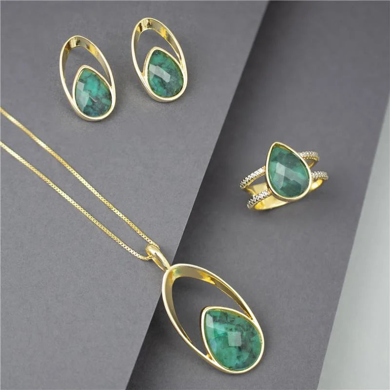 18K Gold-plated ring with white rhodium and emerald gemstone