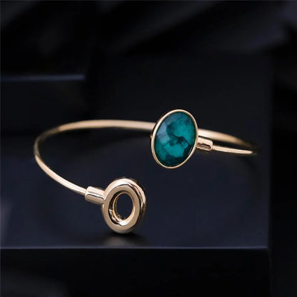 18K gold-plated bracelet with emerald gemstone