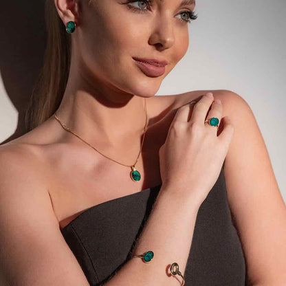 18K gold-plated bracelet with emerald gemstone