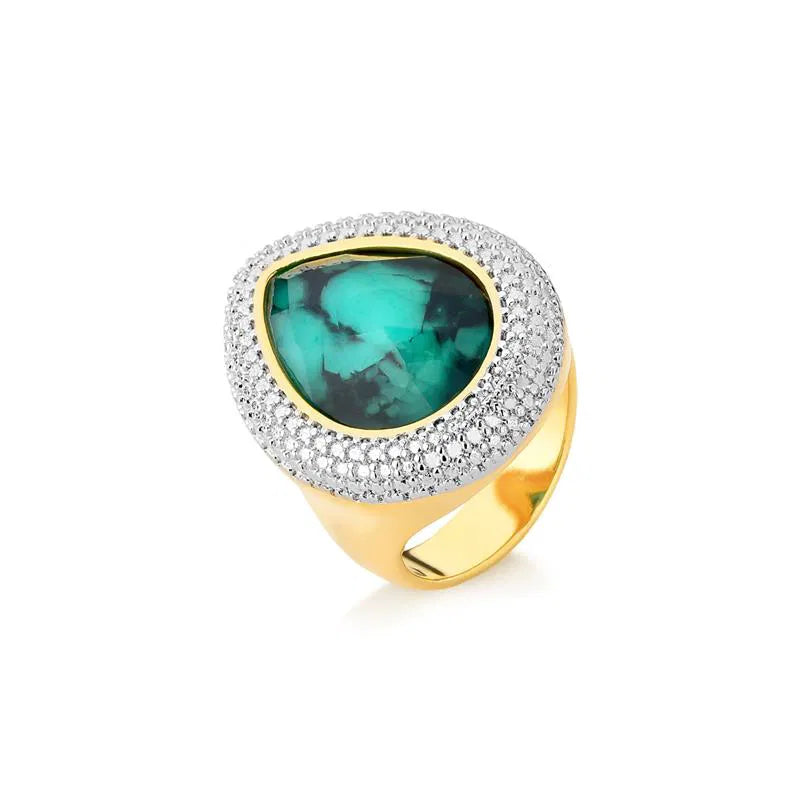 White Rhodium Teardrop ring with Emerald Gemstone – Luxury Sparkle