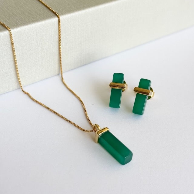 18K Gold-plated set featuring earrings and a pendant