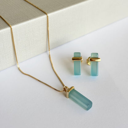 18K Gold-plated set featuring earrings and a pendant