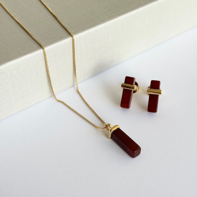 18K Gold-plated set featuring earrings and a pendant