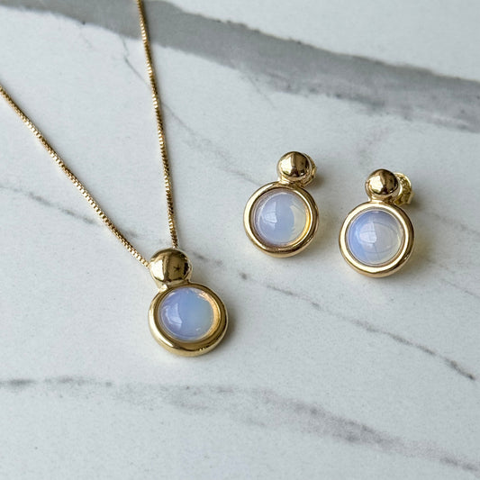 18K gold-plated earrings and necklace set with natural gemstones.