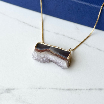 18K gold-plated necklace with natural geode stone